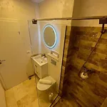 6 Apartament
